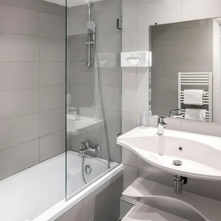 Adagio Promenade Des Aparthotel 4*