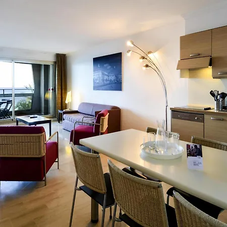Adagio Promenade Des Lägenhetshotell 4*