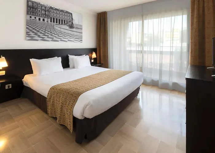 アパートホテル アパートホテル アダージョ プロムナード デ ザングレ