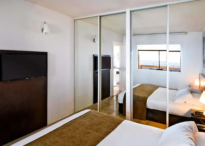 アパートホテル アダージョ プロムナード デ ザングレ ニース