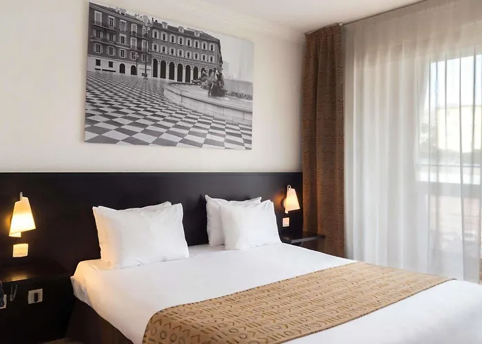 アパートホテル アパートホテル アダージョ プロムナード デ ザングレ ニース