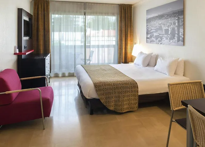 アパートホテル アパートホテル アダージョ プロムナード デ ザングレ 4*