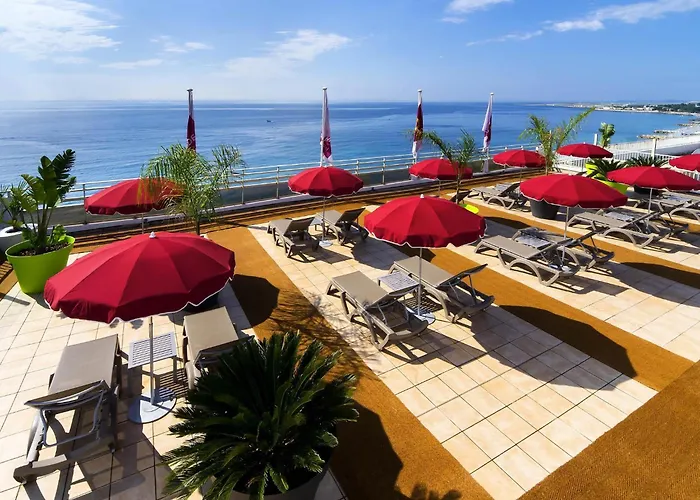 アパートホテル アダージョ プロムナード デ ザングレ 4* ニース