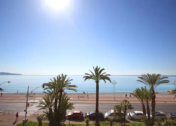 アパートホテル アパートホテル アダージョ プロムナード デ ザングレ